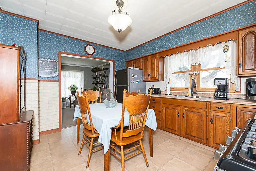 509 E Jefferson, Augusta, MI 49012 - #3