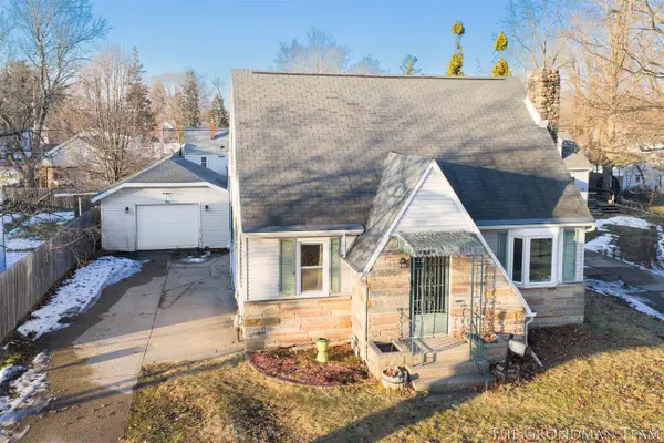 625 W Clinton, Hastings, MI 49058