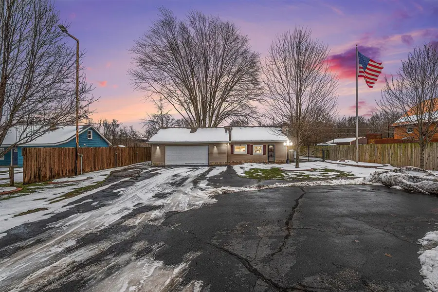 2743 N M 140, Watervliet, MI 49098 - #2