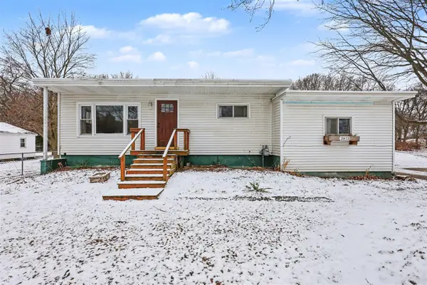 2873 S Quarterline, Muskegon, MI 49444