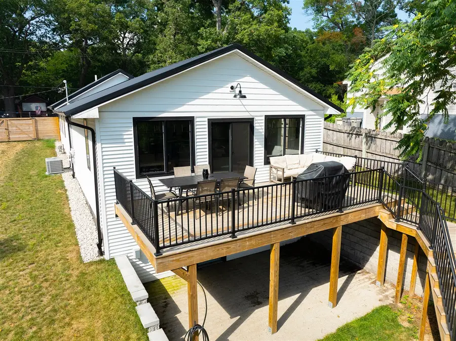 5893 White, Muskegon, MI 49442 - #2