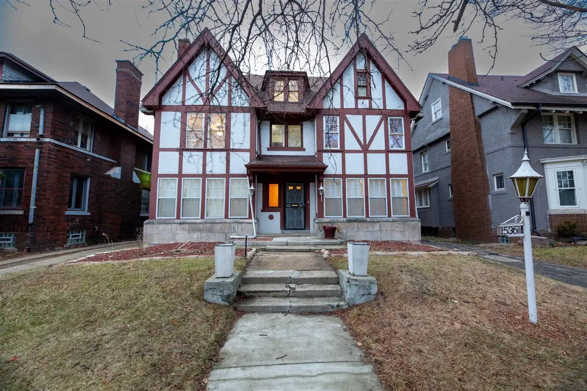 1536 Chicago, Detroit, MI 48206 - #1