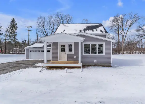 9045 Hillcrest, Whitmore Lake, MI 48189