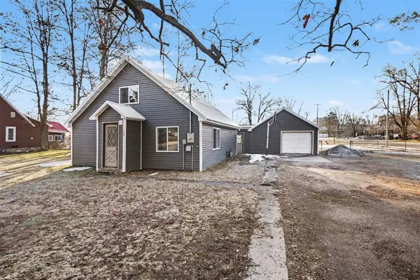 172 W Barton, Newaygo, MI 49337