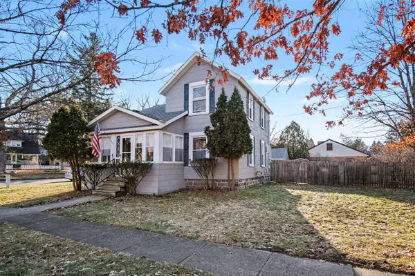 430 S Benton, Hastings, MI 49058