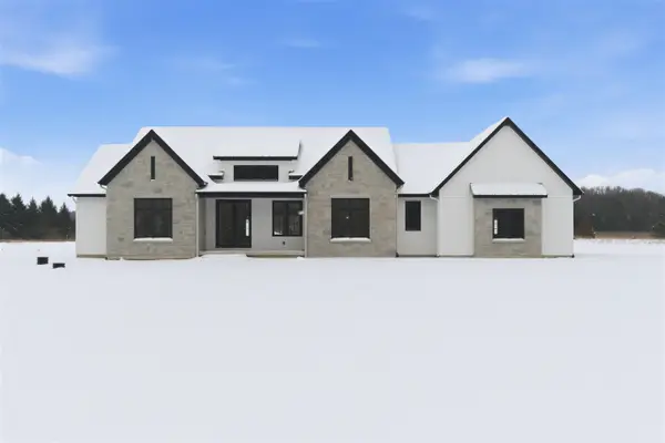 61121 Airpark, Mattawan, MI 49071