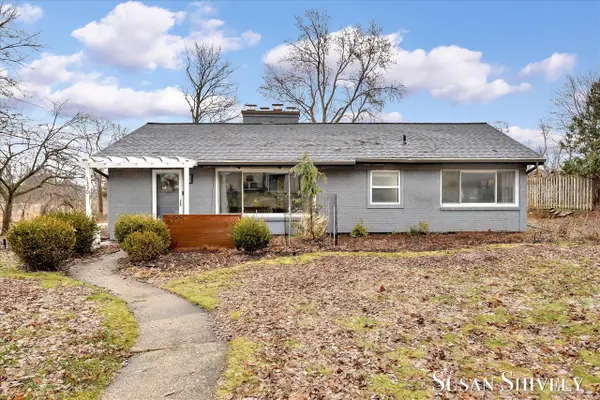 1330 Woodland, Grand Rapids, MI 49504