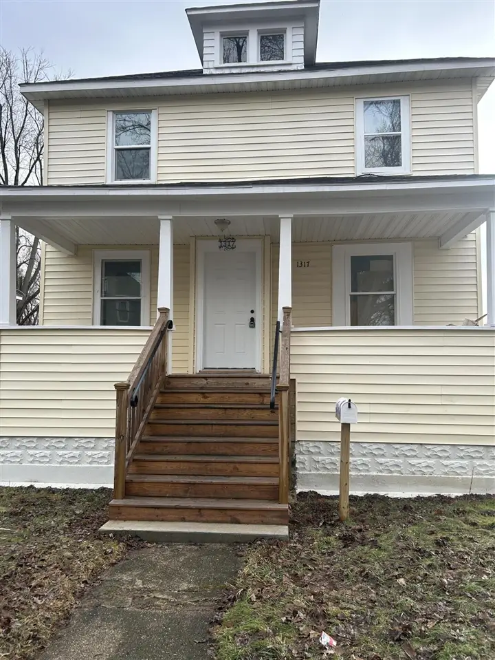 1317 John, Kalamazoo, MI 49001 - #1