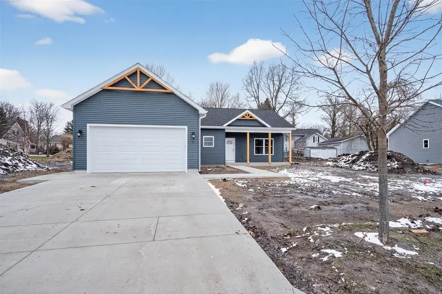 8 Hunting Trail, Quincy, MI 49082 - #2