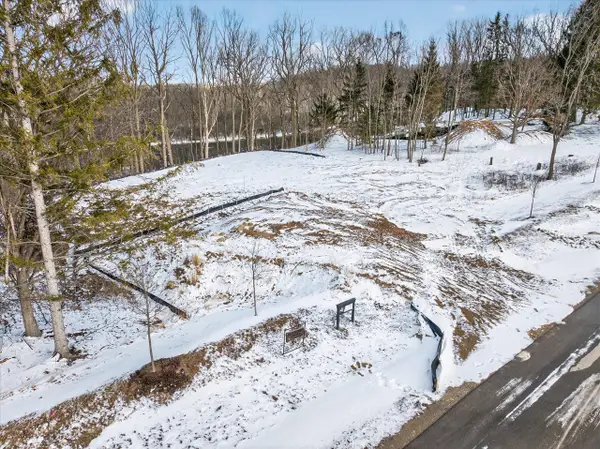 6854 Morrison Hills, Dexter, MI 48130