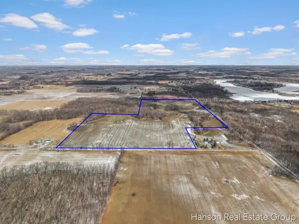 3191 Murray Lake, Lowell, MI 49331