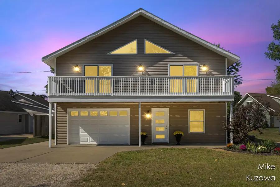 517 Pine, Spring Lake, MI 49456 - #2