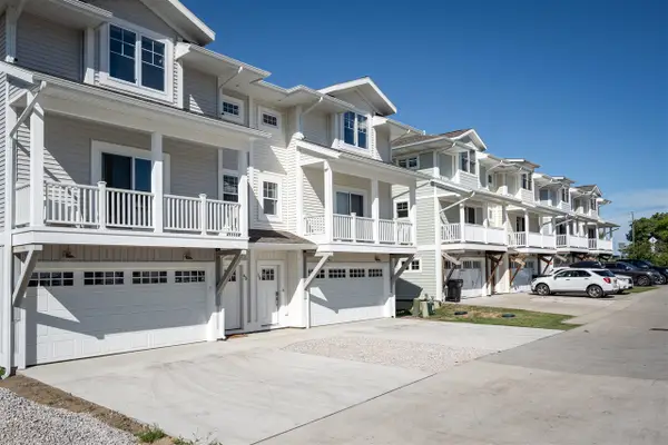 50 Swingbridge, Douglas, MI 49406