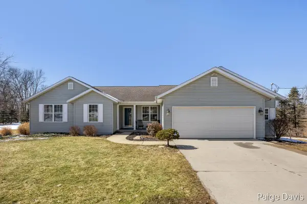 3025 Valley View, Rockford, MI 49341