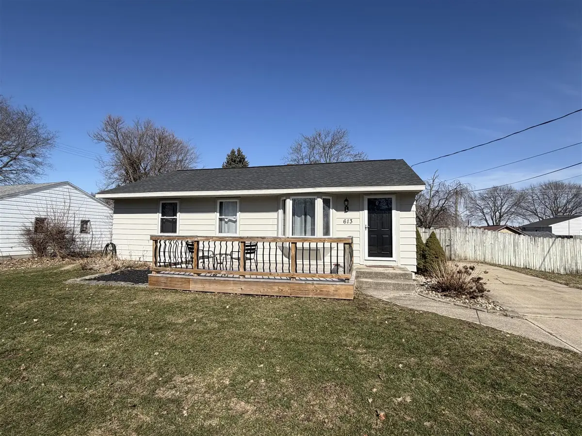 613 B & L, Schoolcraft, MI 49087 - #1