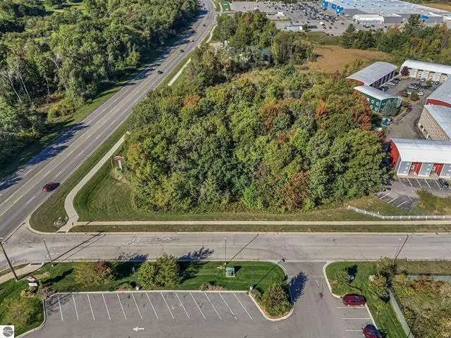 00 Perry, Big Rapids, MI 49307 - #2