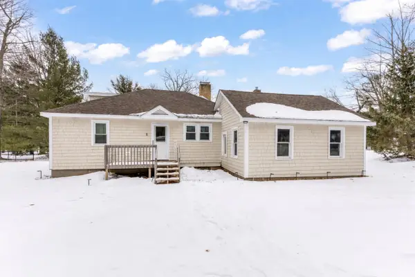 4472 W Higgins Lake, Roscommon, MI 48653