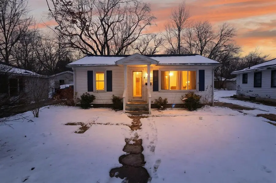 208 Sherwood, Dowagiac, MI 49047 - #2