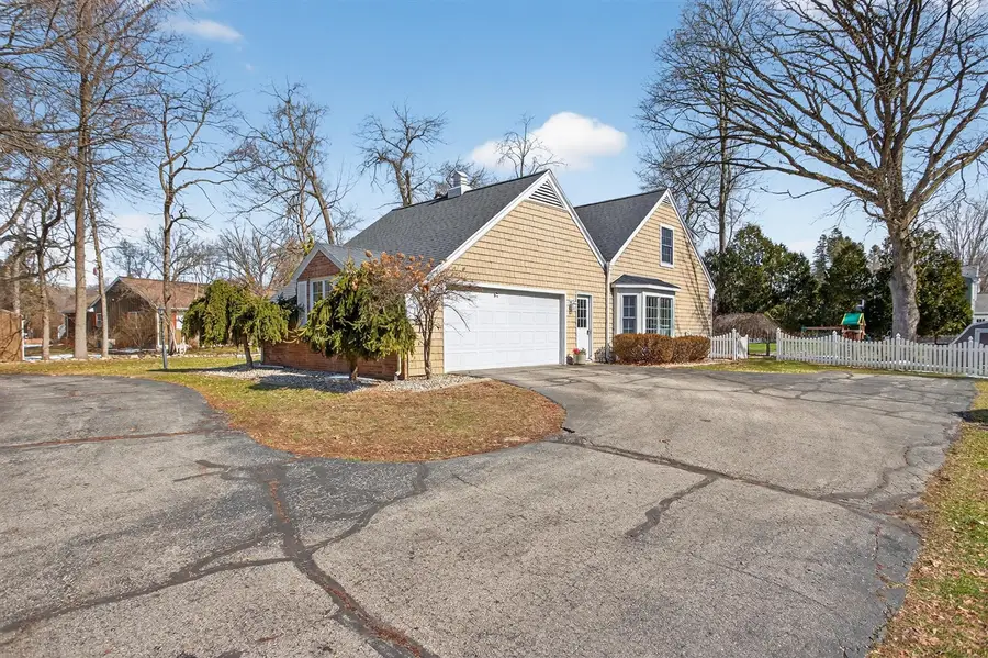 3825 W Walmont, Jackson, MI 49203 - #3