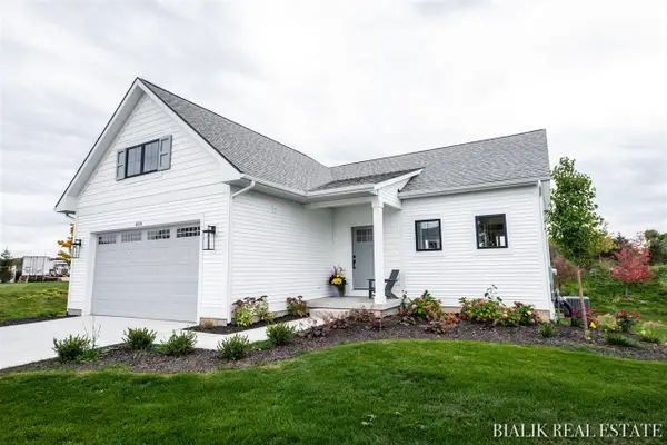 594 Sun Vale, Grandville, MI 49418
