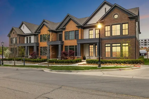 101 S Griswold, Northville, MI 48167