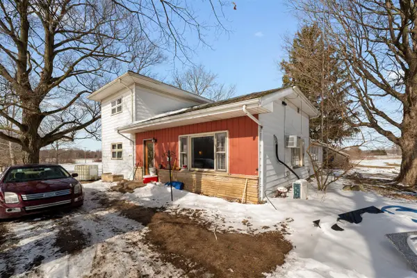 65838 48th, Hartford, MI 49057