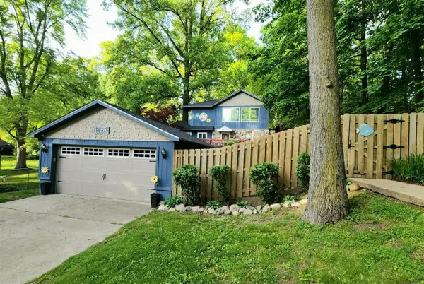 11230 Lakeshore, Three Rivers, MI 49093