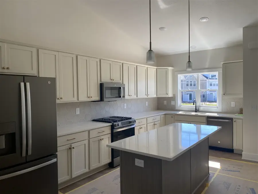 2835 W Cobblestone #15, Kentwood, MI 49512 - #2