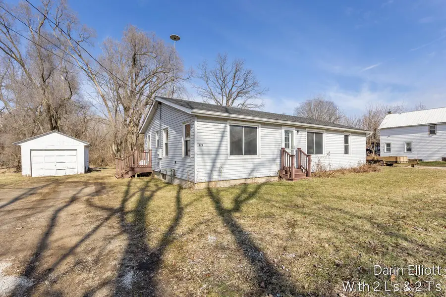 226 Miller, Ionia, MI 48846 - #3