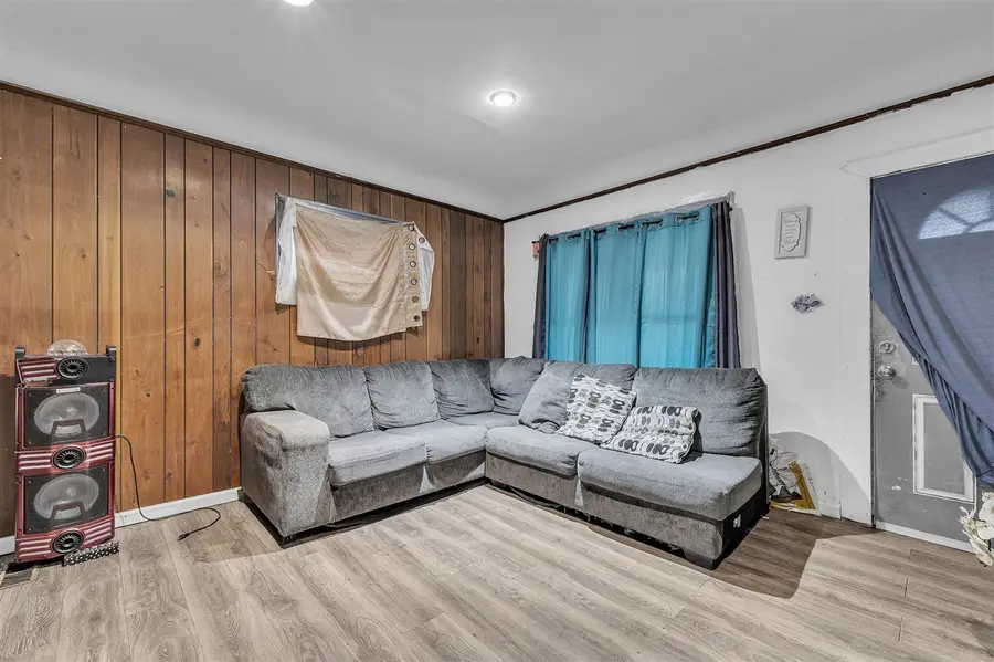 14216 Kentucky, Detroit, MI 48238 - #3