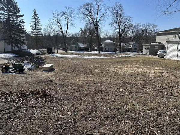 528 E Main, Ionia, MI 48846