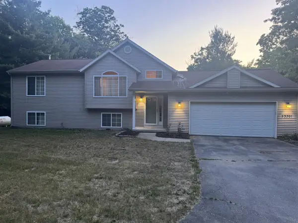 23501 Almy, Howard City, MI 49329