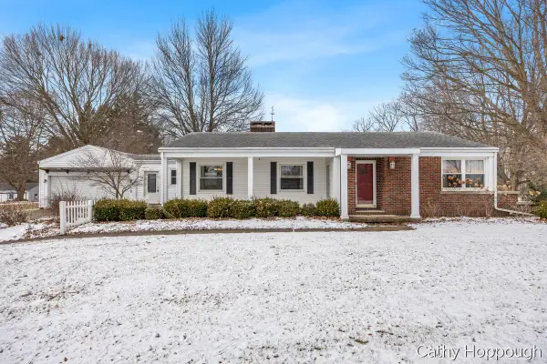 783 N State, Ionia, MI 48846