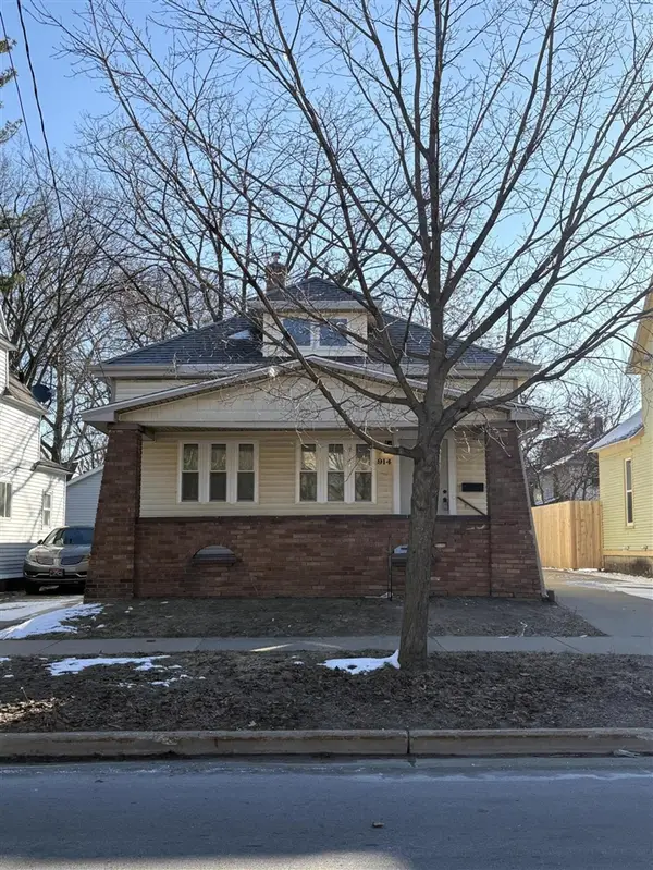 914 Kalamazoo, Grand Rapids, MI 49507