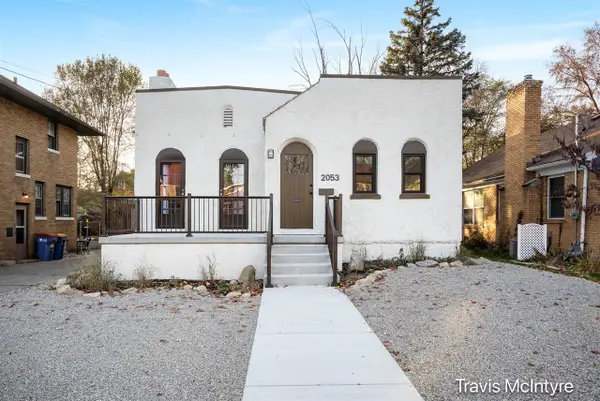 2053 Paris, Grand Rapids, MI 49507