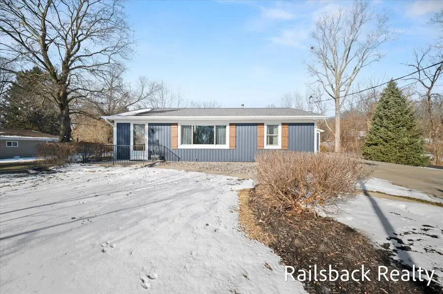 4901 Pinedell, Comstock Park, MI 49321 - #3