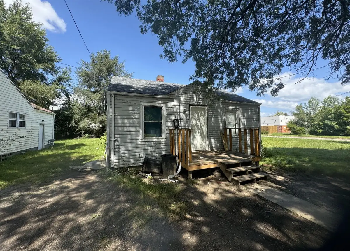 2613 Pennsylvania, Flint, MI 48506 - #1
