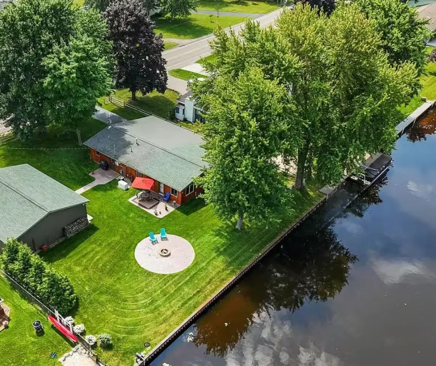 427 Iroquois, Prudenville, MI 48651 - #2