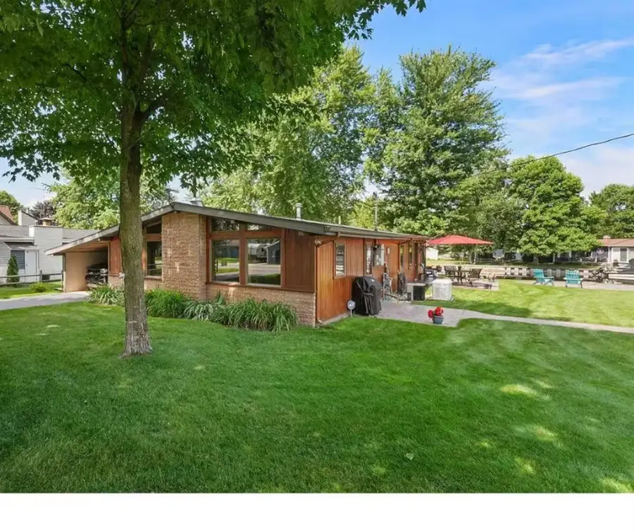 427 Iroquois, Prudenville, MI 48651 - #3