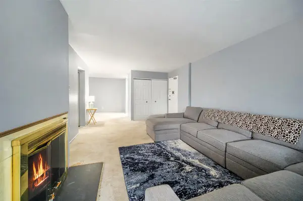 1225 S Maple #307, Ann Arbor, MI 48103