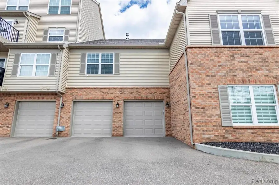 22264 Abbey, Dearborn, MI 48124 - #3