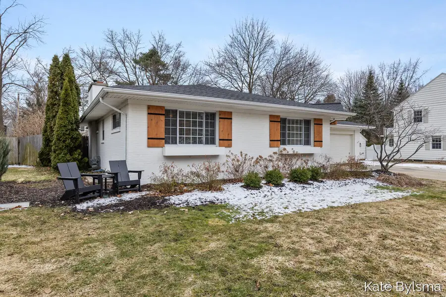 2424 Elmwood, Grand Rapids, MI 49506 - #3