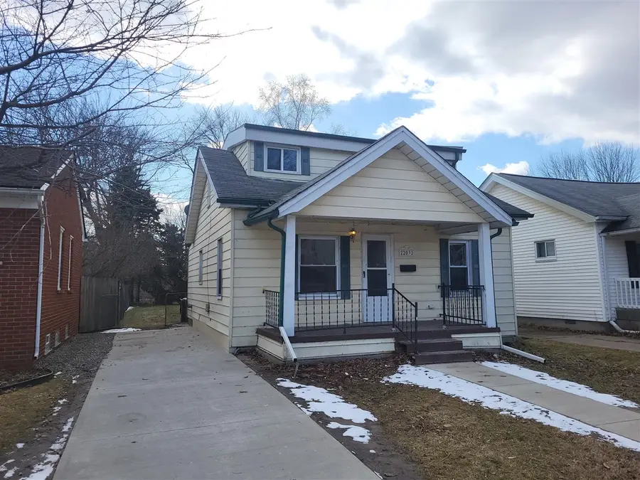 22032 Elizabeth, Saint Clair Shores, MI 48080 - #2