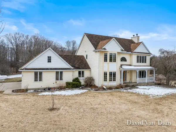 6675 Riverside, Middleville, MI 49333