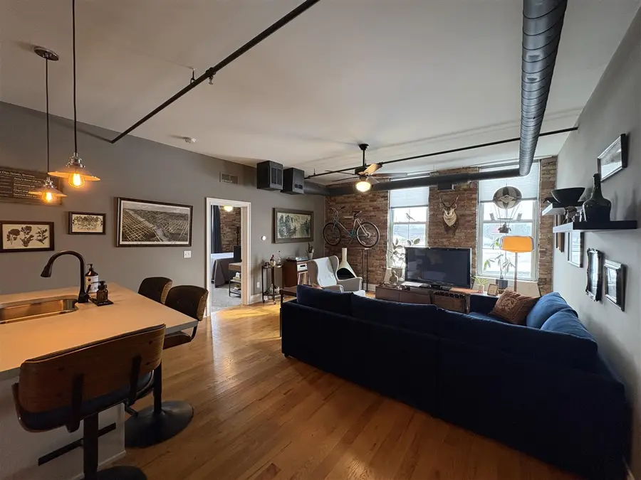 109 E Grand River, Williamston, MI 48895 - #3