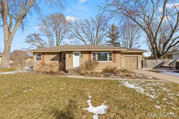 7522 Melody, Jenison, MI 49428