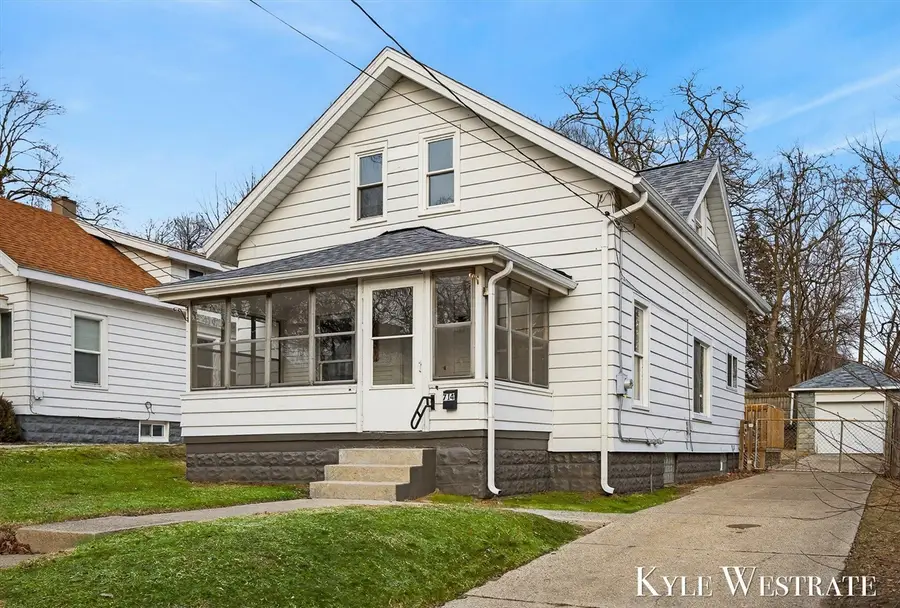 714 Emerald, Grand Rapids, MI 49503 - #2