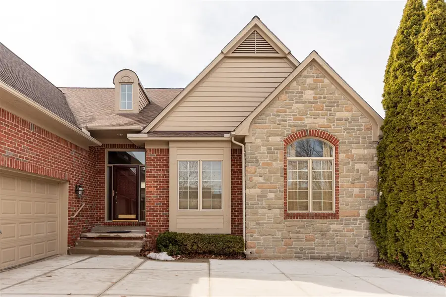 5322 Pinnacle, Ann Arbor, MI 48108 - #3