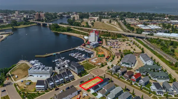 221 Cavelier, Saint Joseph, MI 49085