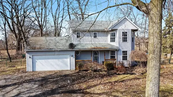 11776 N Main, Whitmore Lake, MI 48189